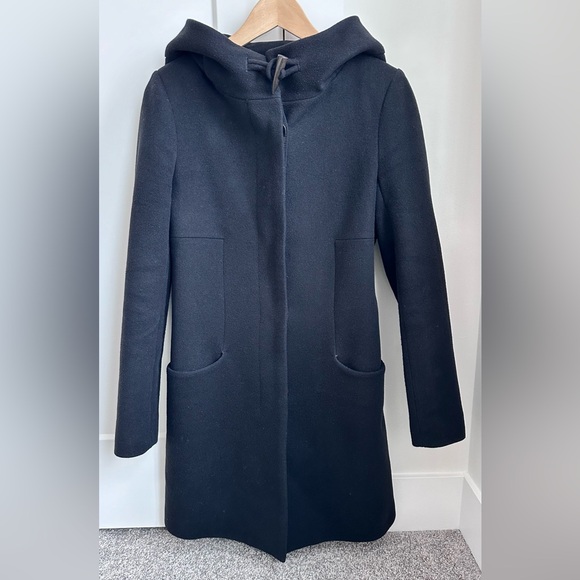 Aritzia Babaton Pearce Wool/Cashmere Hooded
Pea Coat - Picture 2 of 10